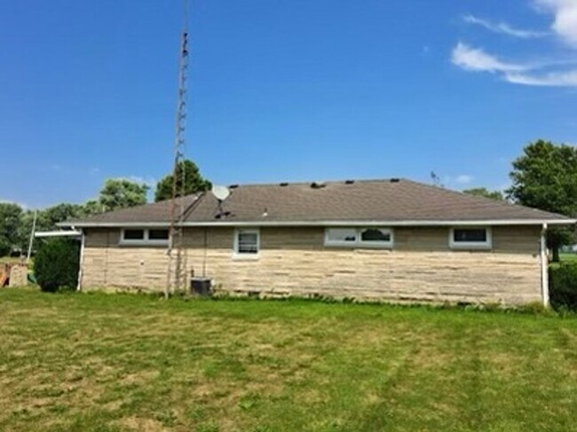 Photo - Country Home in Wes-Del School District