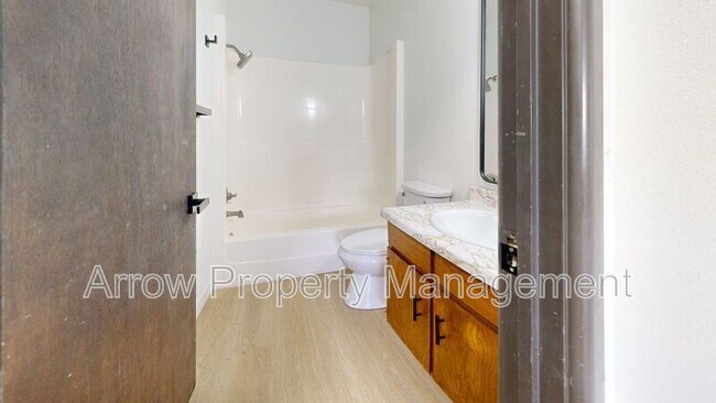 Photo - 215 E Arbor Ave