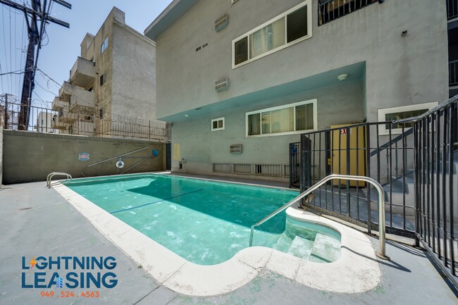 Photo - 703 Irolo St Condo Unit 3D