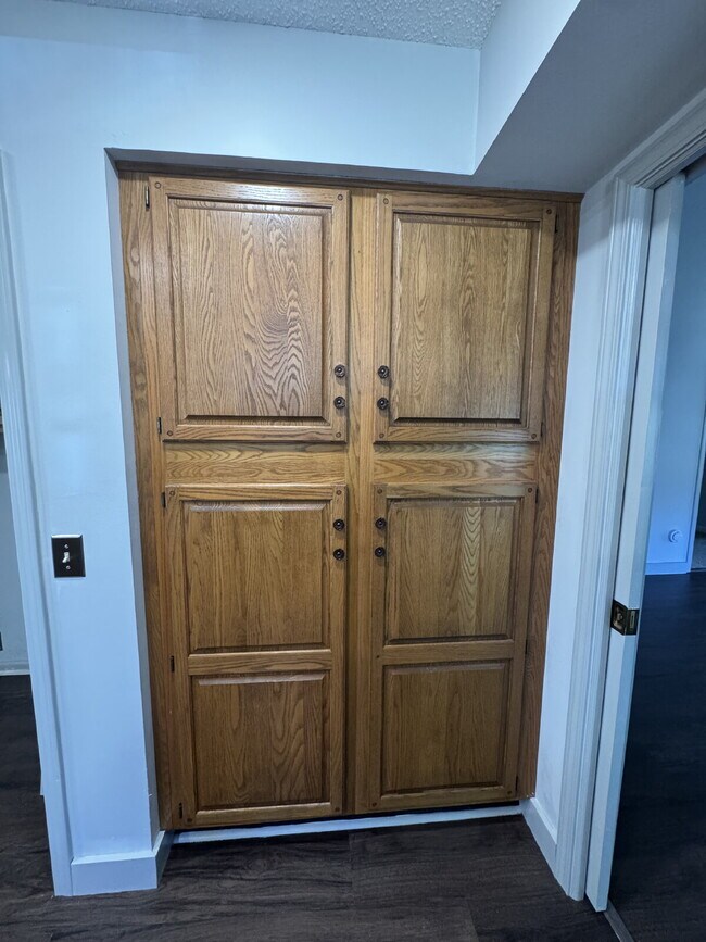 Photo - "Charming 2-Bedroom Condo with Cozy Fireplace in Hendersonville – 1603 Sq Ft of Comfort!"