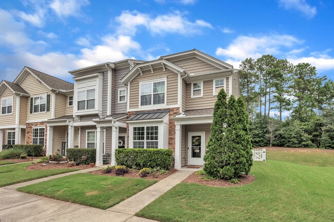 Building Photo - 1213 Denmark Manor Dr Rental
