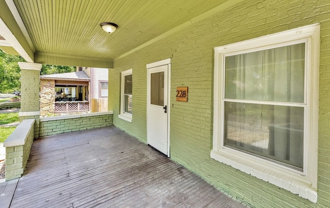 Photo - 228 S Erie St