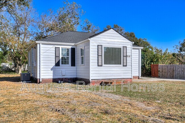 Photo - 2019 Roosevelt Dr