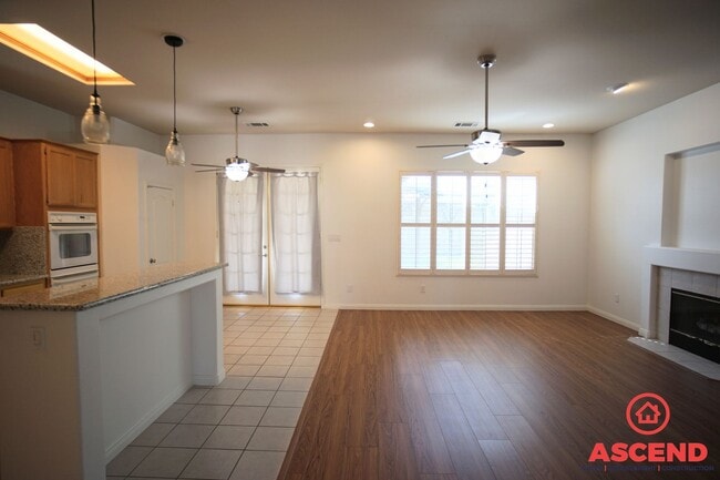 8407 Glenlakes Ct