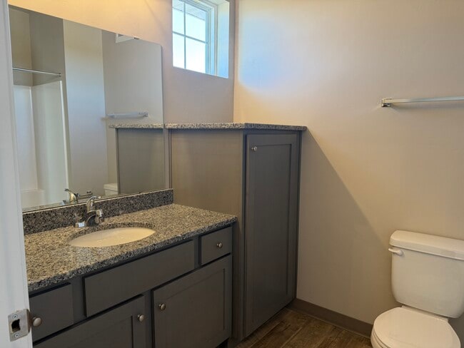 Photo - Harbor Pointe