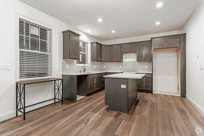 KITCHEN 2BR - Meadowbrook Commons