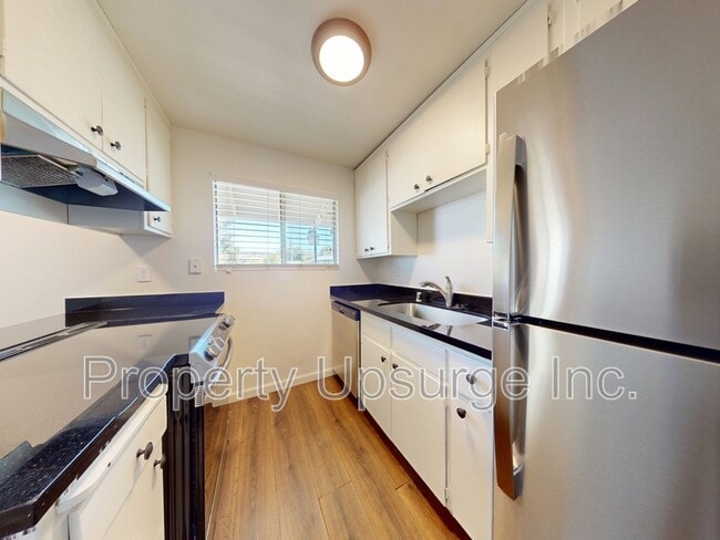 Building Photo - 445 Nelson Ave Unit 29