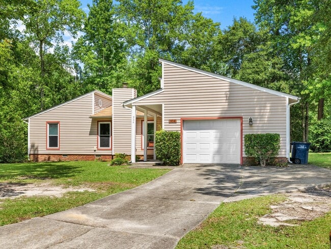 Photo - 934 Welsh Ln