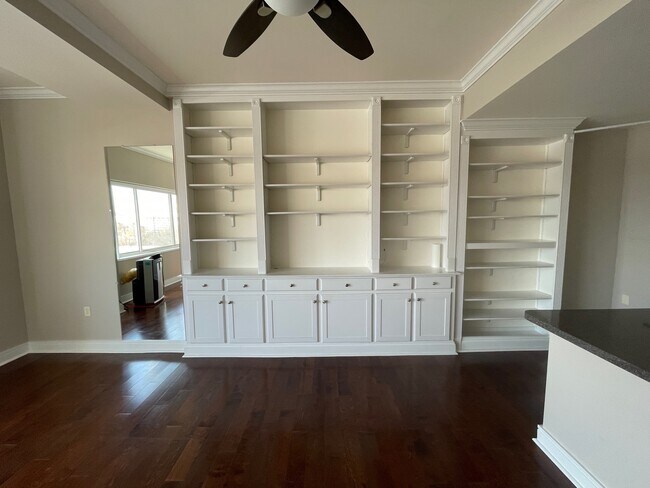 Photo - 800 4th St SW Unit s819