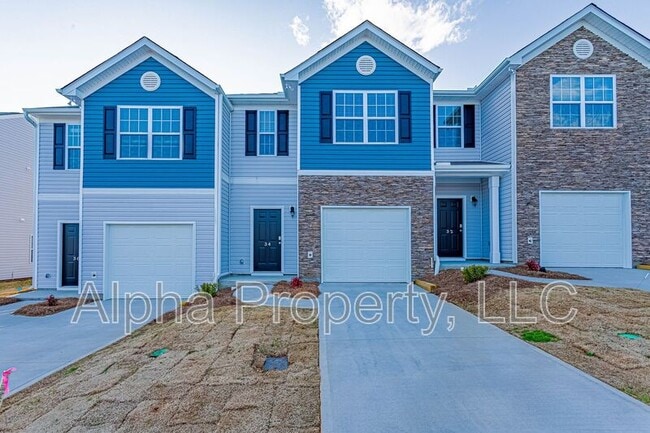 Photo - 34 Moorlyn Ln