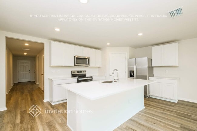 Photo - 4107 112th St E