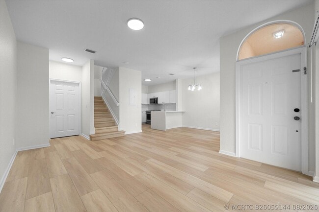 Building Photo - 1204 Santa Catalina Ln