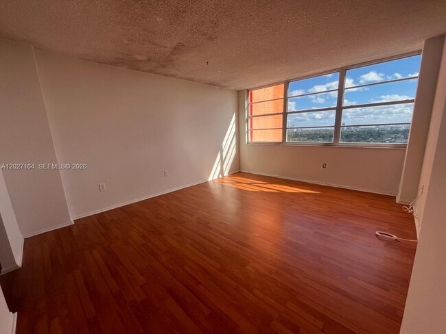 Photo - 1351 NE Miami Gardens Dr Unit 1625E