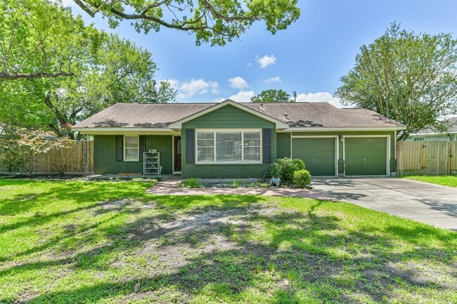 Building Photo - 3023 Fairhope St
