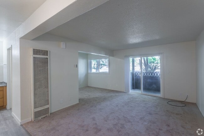 Twin Pines Manor Apartments