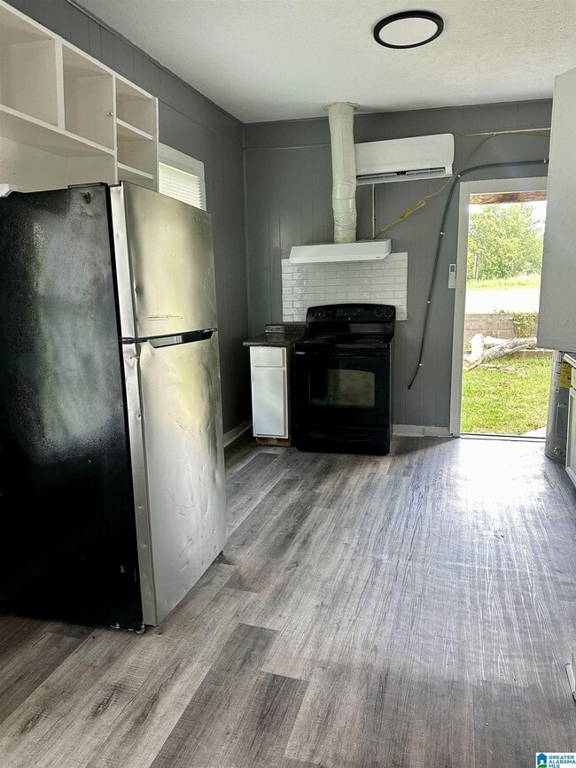 Photo - 1337 Alabama Ave SW