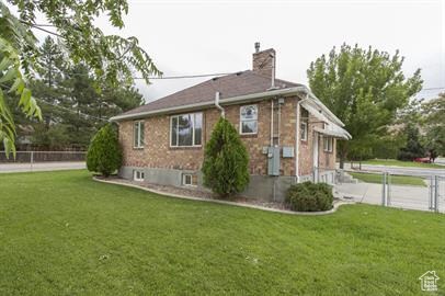 Photo - 647 E 13800 S House