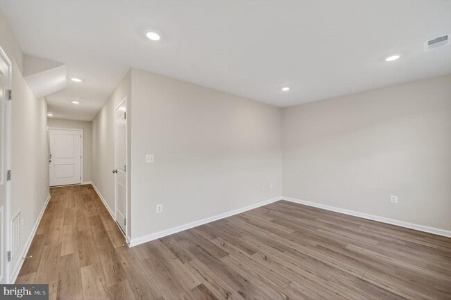 Photo - 103 Brashear Ct