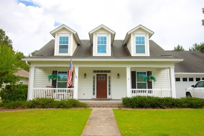 Building Photo - 4 Gresham Ln