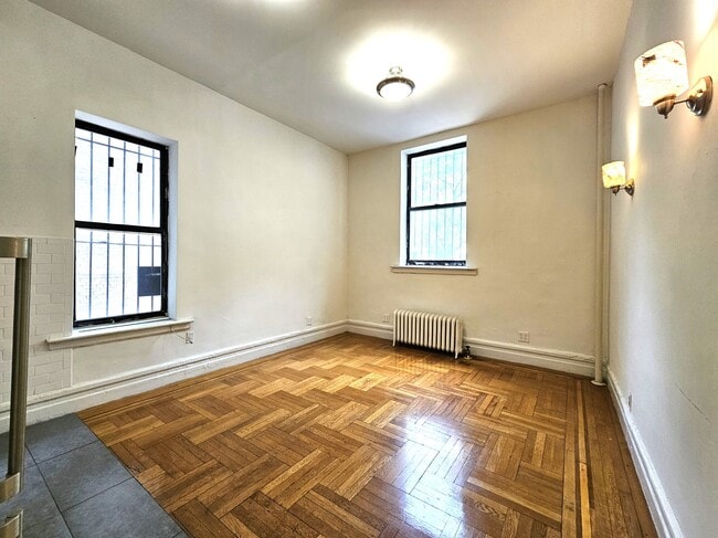 Photo - 664 W 163rd St Unit 8