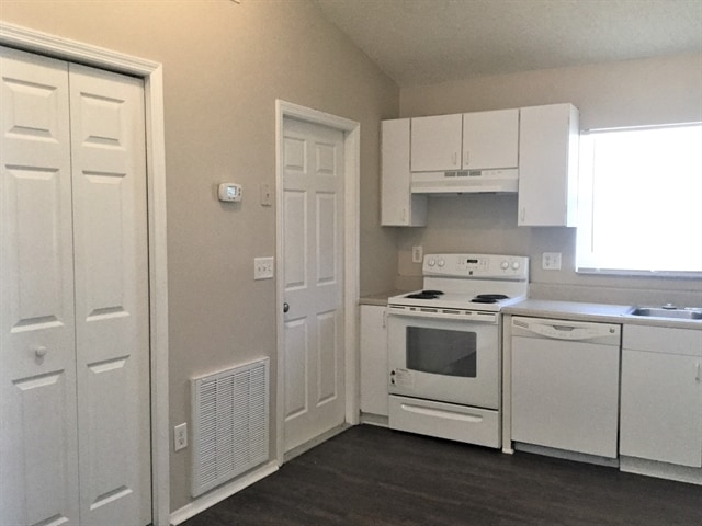 Photo - 735 Deacon Winn Ct