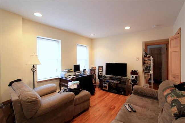 Photo - 41 Ivaloo St Unit 8