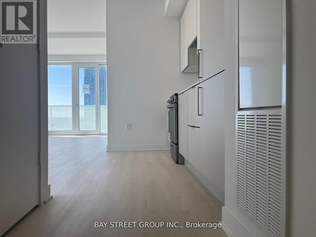 Photo - 3900 Confederation Pkwy Unit 2204