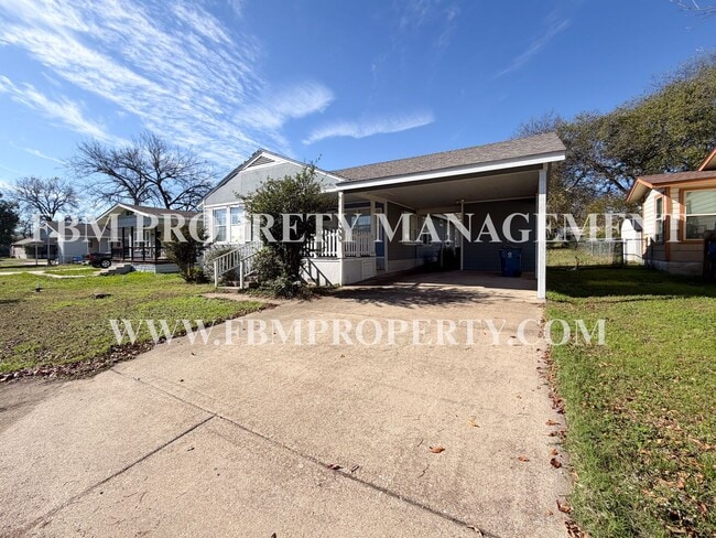 Photo - 102 Sunset Cir