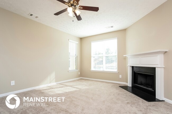 Photo - 4910 Heritage Cir