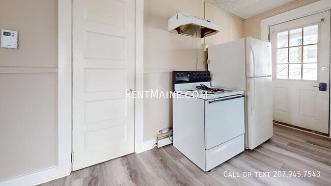 Photo - 172 College Ave Unit 6