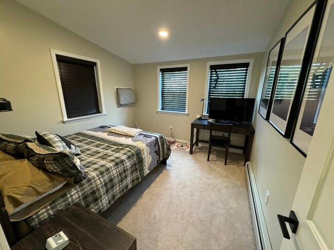 Photo - 231 Daniel Webster Hwy