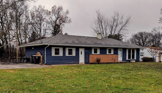 $300 off the first 3 months of rent!! - $300 off the first 3 months of rent!! House