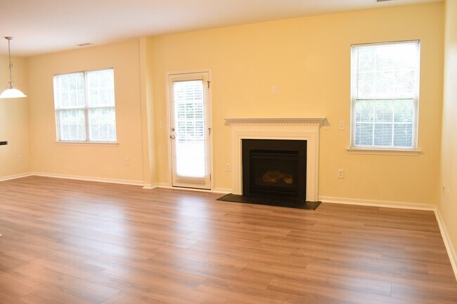 Photo - 436 Windy Peak Loop