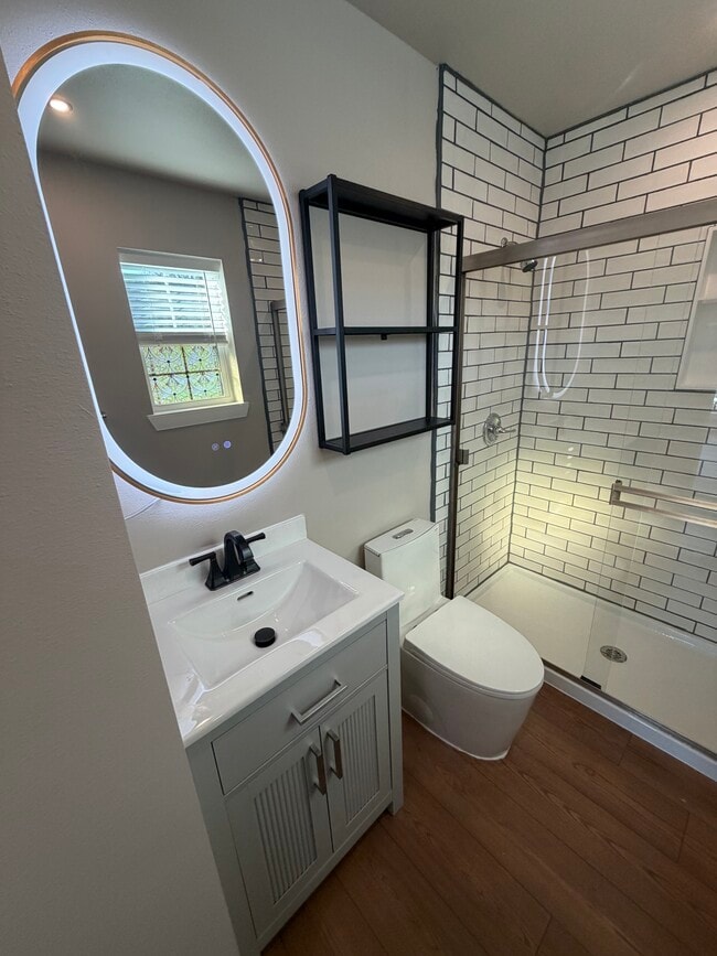 Photo - 833 W Stone St Unit C