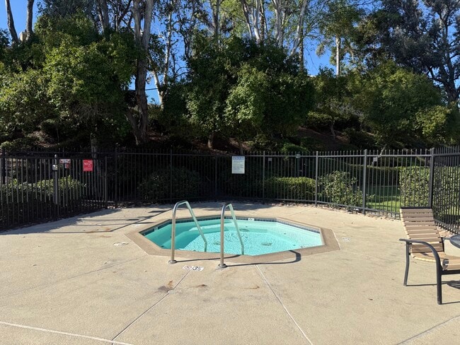 Photo - 13551 Comuna Dr Unidad 13551