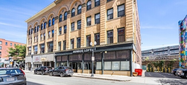 Building Photo - 49 Munroe St Unit 306