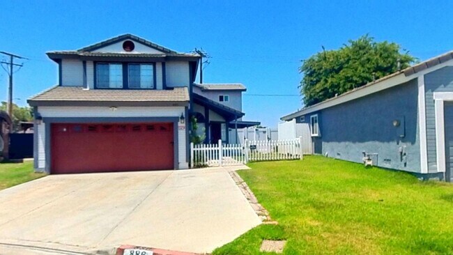 4 Bedroom 2.5 Bath Home Located in Rialto! - 4 Bedroom 2.5 Bath Home Located in Rialto!