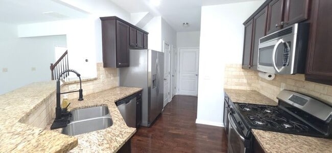 Photo - Elegant Modern Living Near Halcyon & Avalon