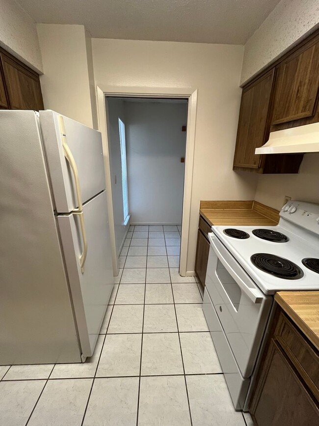 Photo - Classic Manor