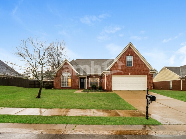 Building Photo - 2458 Baird Dr