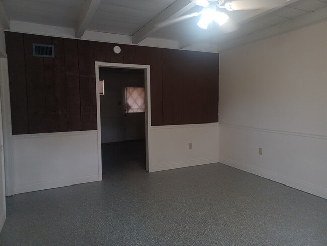 Photo - 1719 Oakley Ct