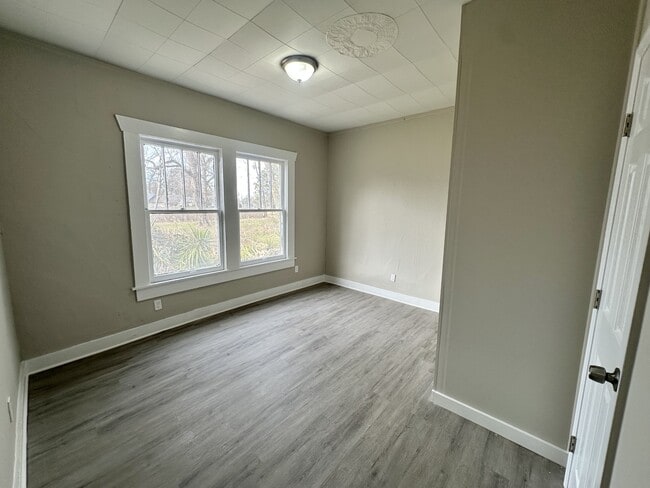 Photo - 1728 Princeton Ave SW