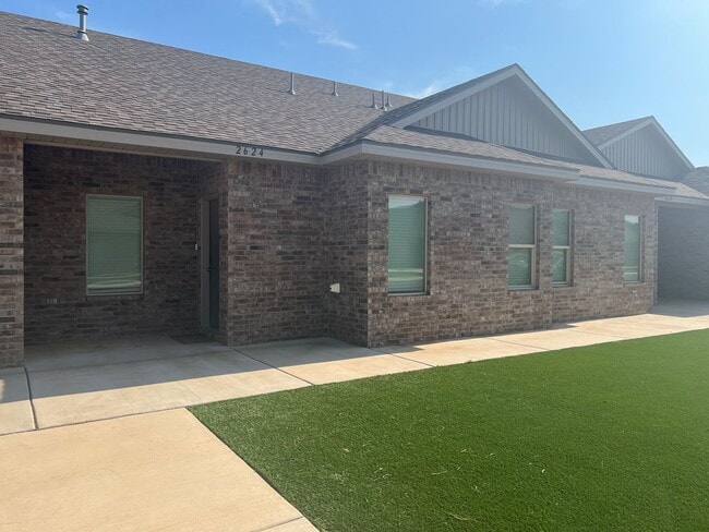 Photo - Townhome- Walking Distance to Lubbock Cooper