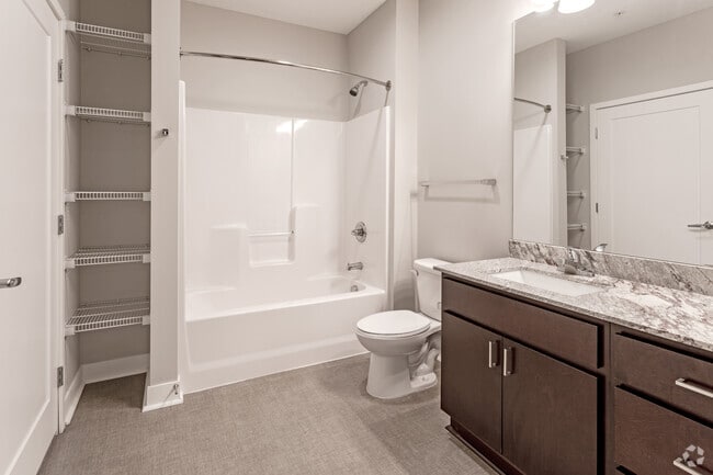 2BR, 2BA - D