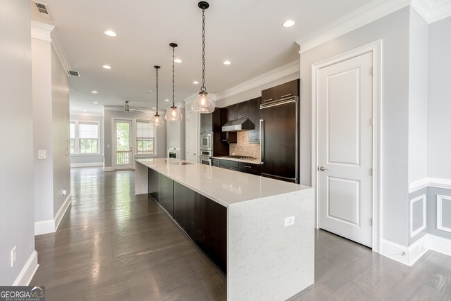 Photo - 1124 Holly Ave