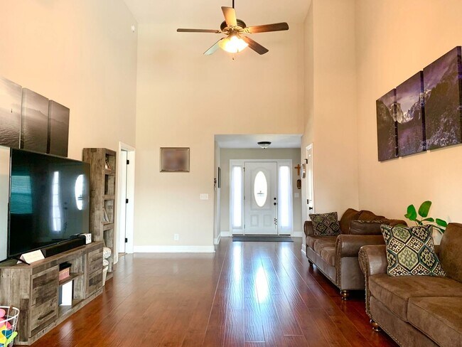3734 Silver Fox Ct