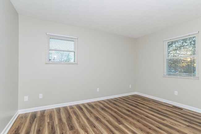 Photo - 250 Francisridge Dr