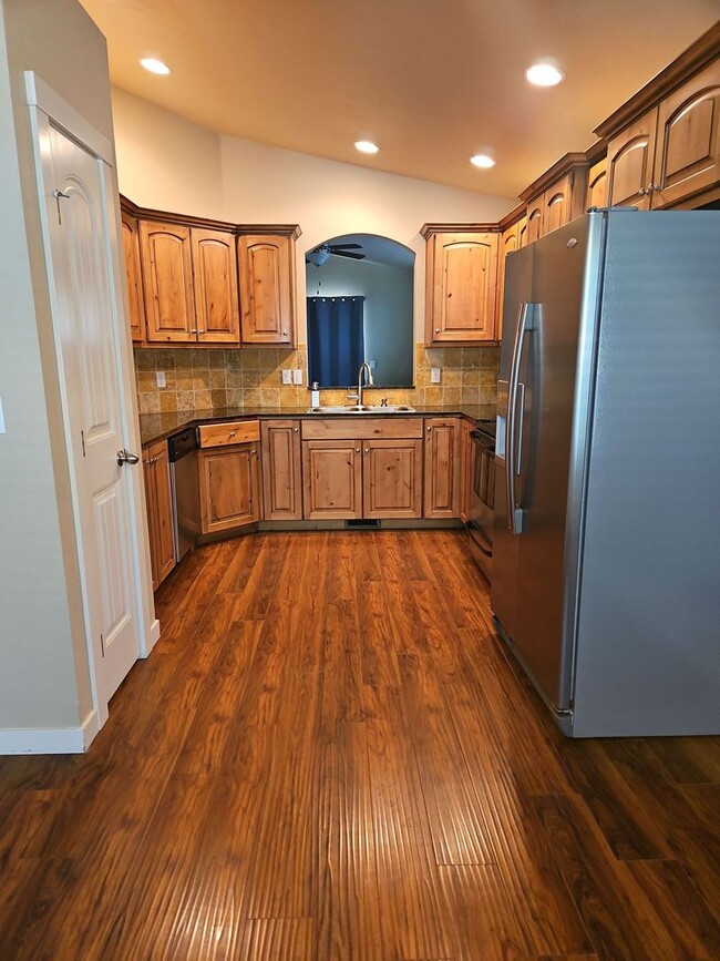 Photo - Beautiful 3 bedroom 2 bath home with a great location.