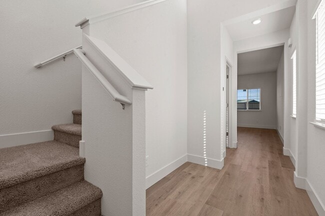 Photo - The Aspen - Luxurious 3 Bedroom 2.5 Bath T...