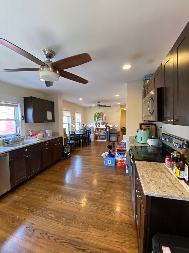 Photo - 117 Burget Ave